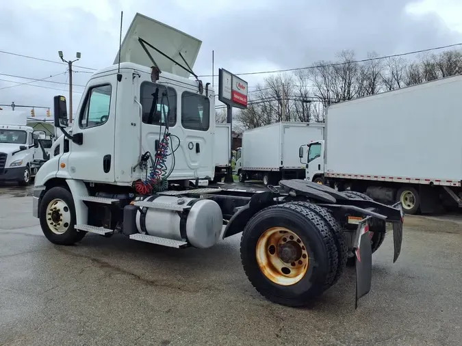 2020 FREIGHTLINER/MERCEDES CASCADIA 113