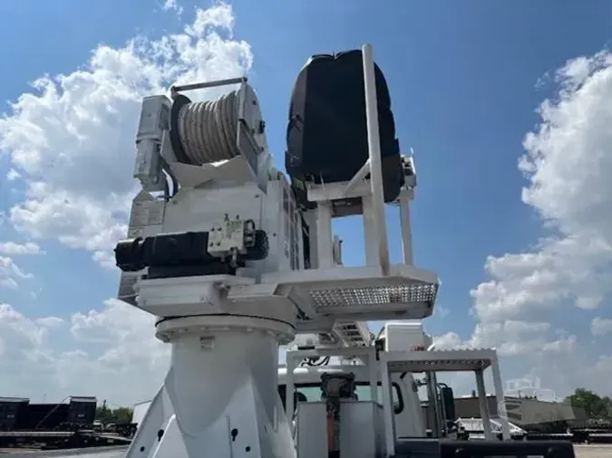 2016 ALTEC DM47BTR