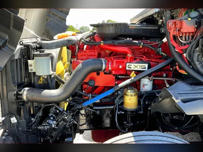 2022 INT LT625 6x4