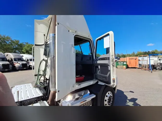 2020 Mack Anthem0007dac661b16ff4ebd0ffd12d6a4899