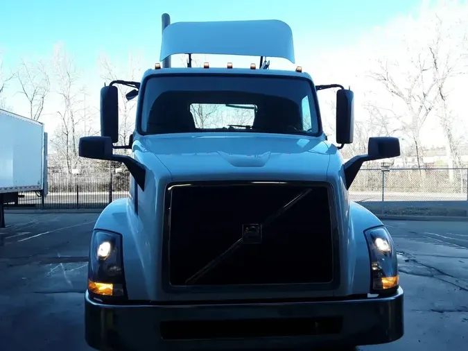 2016 VOLVO VNL42TRACTOR