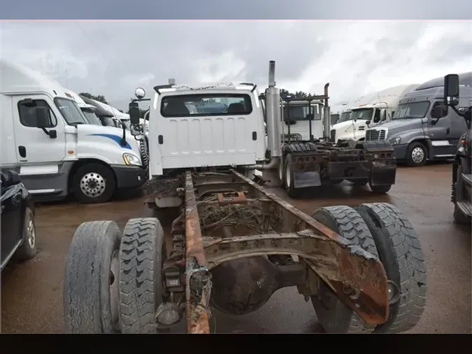 2006 FREIGHTLINER BUSINESS CLASS M2 106