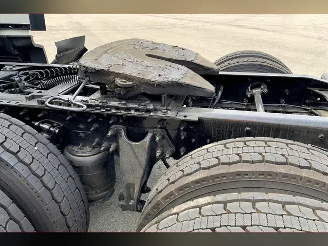 2022 INT LT625 6x4