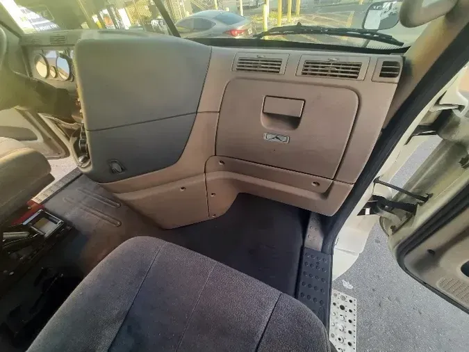 2018 Freightliner X12564ST