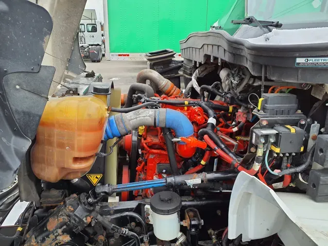 2019 NAVISTAR INTERNATIONAL 4300