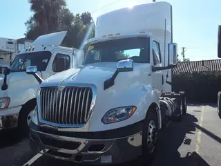 2020 NAVISTAR INTERNATIONAL LT625 DAYCAB T/A