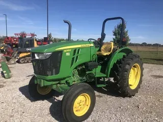 2015 John Deere 5055E