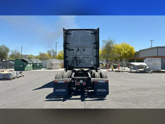 2021 Freightliner Cascadia