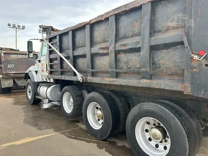 2006 INTERNATIONAL WORKSTAR 7600