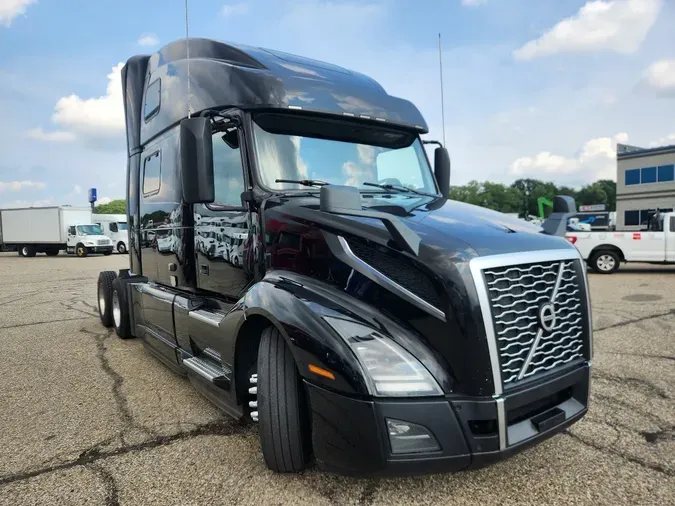 2024 VOLVO VNL64T860