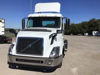2014 VOLVO VNL300