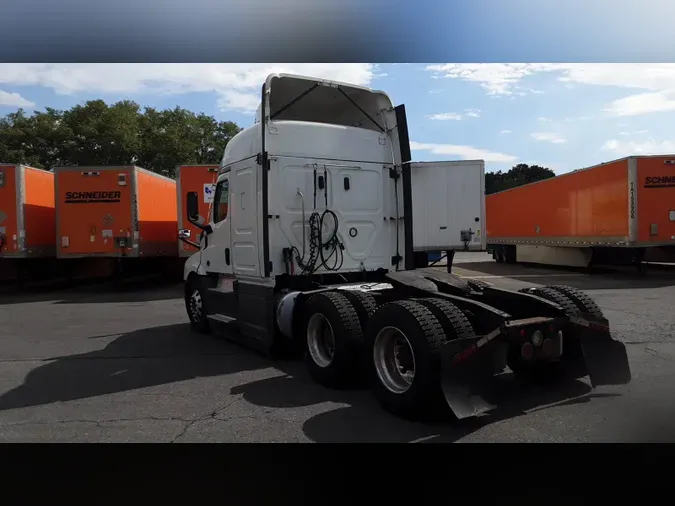 2021 Freightliner Cascadia 1260029862c0a67851c9eb14bd91e076d31