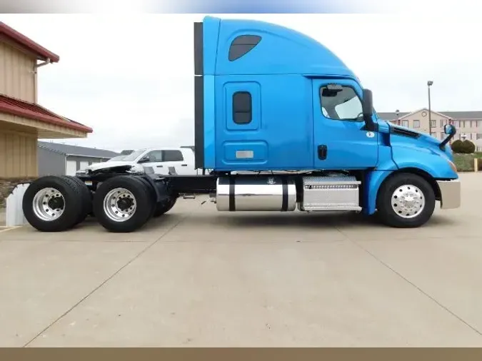 2020 Freightliner Cascadia