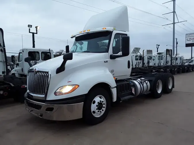 2019 NAVISTAR INTERNATIONAL LT625 DAYCAB T/A002d5fdb0d5ab33e32926922f2ce4468