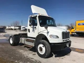 2017 FREIGHTLINER M2
