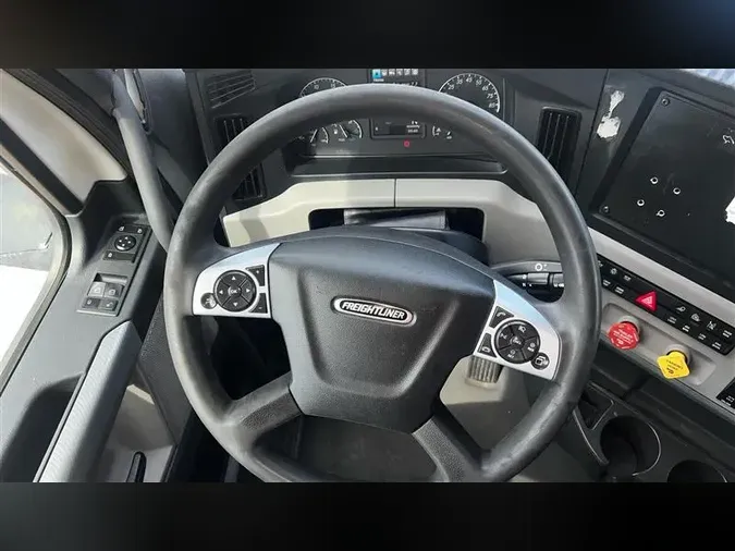 2021 FREIGHTLINER CA126