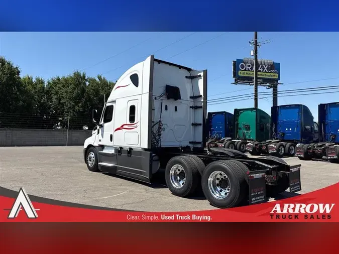2021 FREIGHTLINER CA126