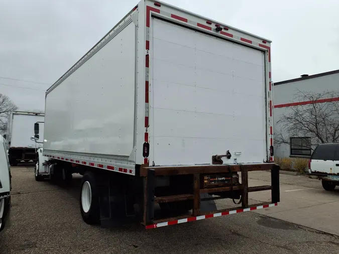 2019 FREIGHTLINER/MERCEDES M2 106