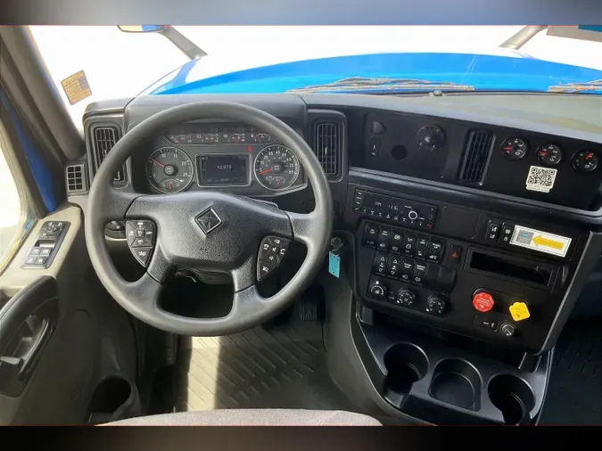 2022 INT LT625 6x4