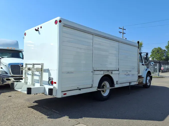 2017 FREIGHTLINER/MERCEDES M2 106