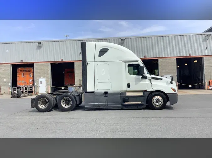 2021 Freightliner Cascadia