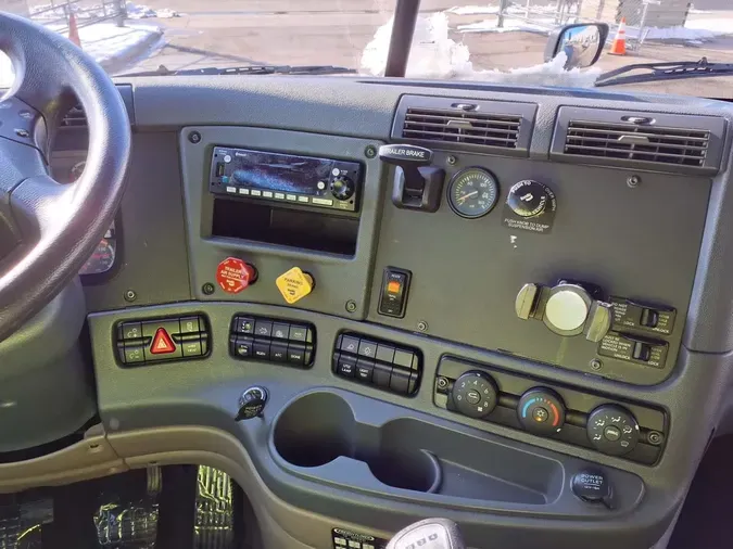 2020 FREIGHTLINER/MERCEDES CASCADIA 125003cdc90aec3b8534fea363308ad2505