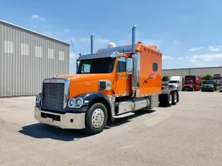 2005 FREIGHTLINER CC132 Coronado