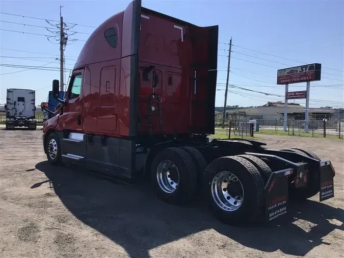 2021 FREIGHTLINER CASCADIA