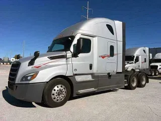 2023 FREIGHTLINER Cascadia 126