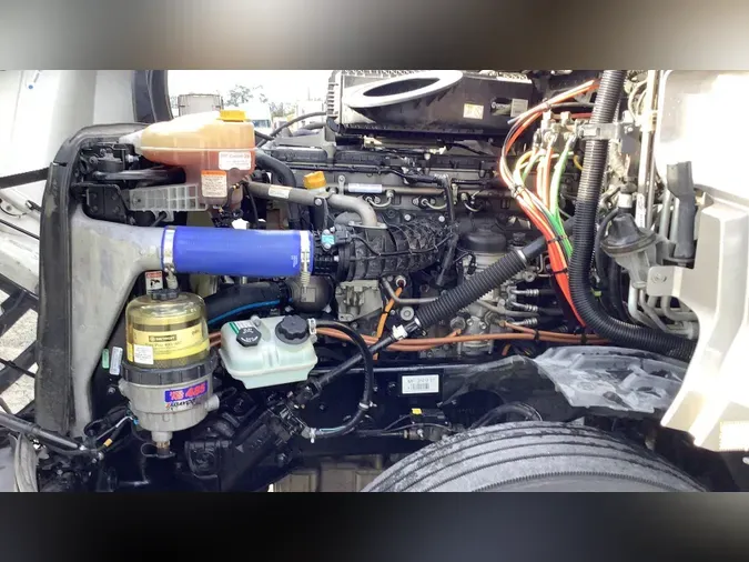 2022 Freightliner Cascadia 1260045965f0740858c231f0b5b0ba076d0