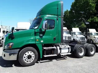 2017 FREIGHTLINER/MERCEDES CASCADIA 125