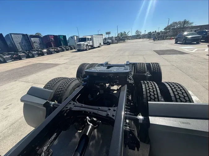 2023 Freightliner Cascadia 116