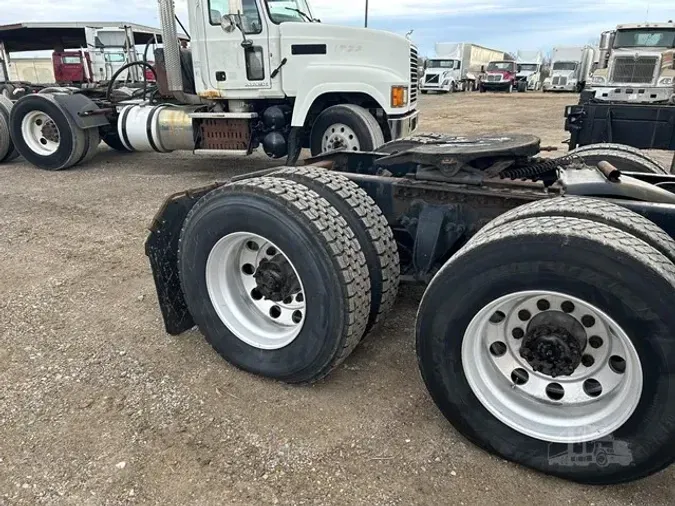 2017 FREIGHTLINER CASCADIA 125