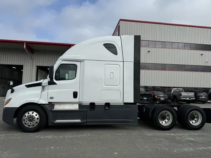 2023 Freightliner Cascadia&reg;