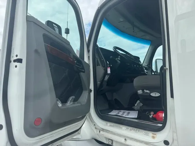 2022 Kenworth T680