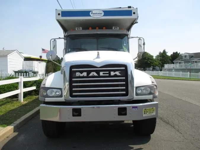 2015 MACK 7130055dd5260a812967e8a9ebb455e075c