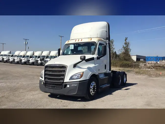 2020 Freightliner Cascadia 126