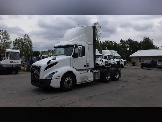 2020 Volvo VNL300