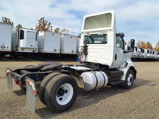 2019 NAVISTAR INTERNATIONAL RH613 DAYCAB S/A