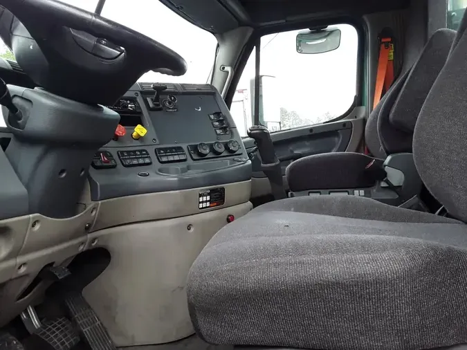 2019 FREIGHTLINER/MERCEDES CASCADIA 125