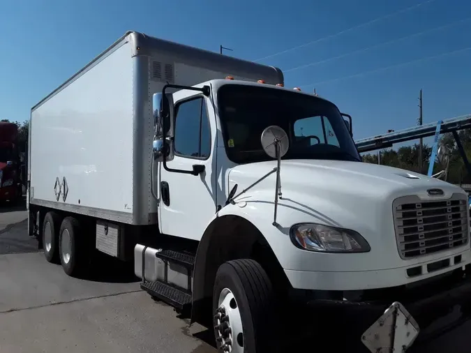 2018 FREIGHTLINER M2 106