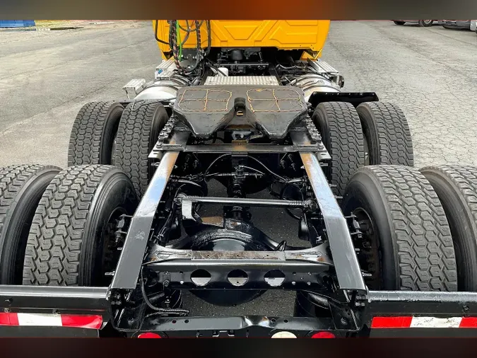2019 INT LT625 6x4