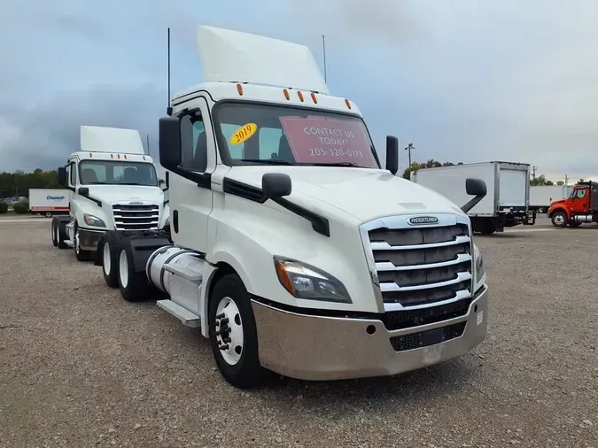 2019 FREIGHTLINER/MERCEDES NEW CASCADIA PX12664
