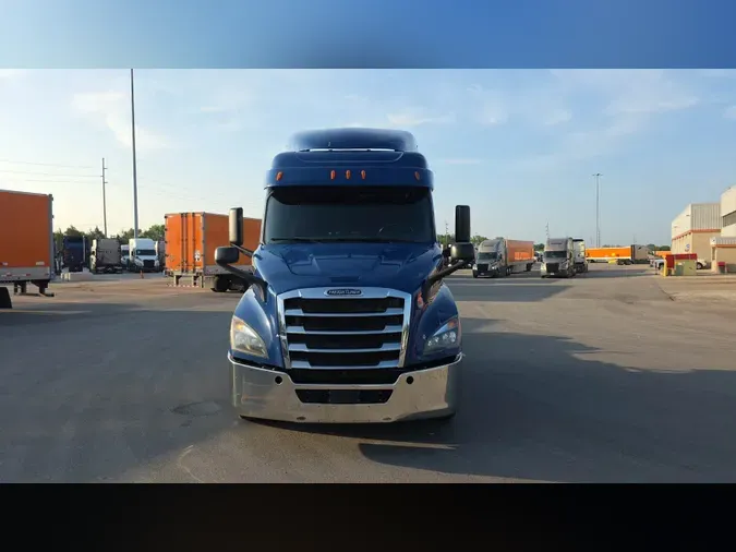 2020 Freightliner Cascadia 126006f7e9178de09365612d931c68f56fb
