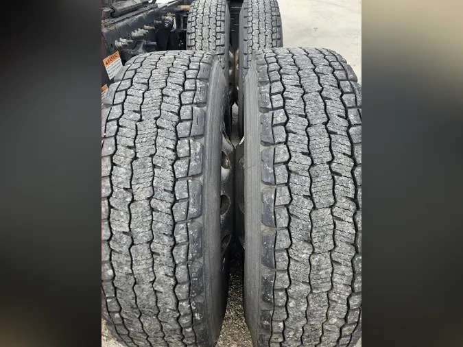 2021 FREIGHTLINER CASCADIA CA126