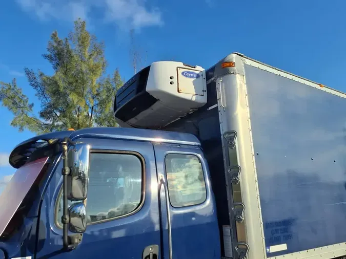 2014 FREIGHTLINER/MERCEDES M2 106