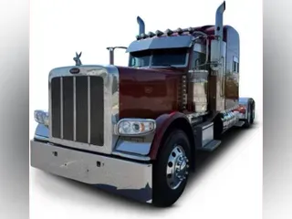2022 Peterbilt 389