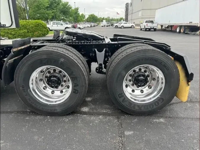2020 International LT625
