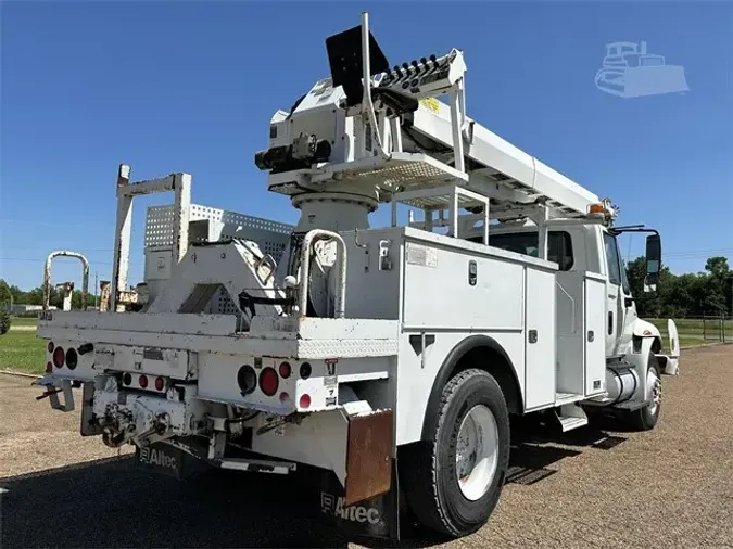 2011 ALTEC DM47BR