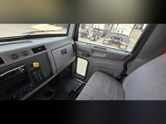 2020 Peterbilt 337